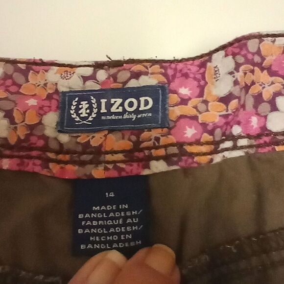 IZOD Women's 100% cotton shorts size 14 - Picture 6 of 7